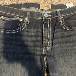 Men's Wrangler  Blue Jeans